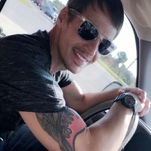 Meet your Posher, Todd